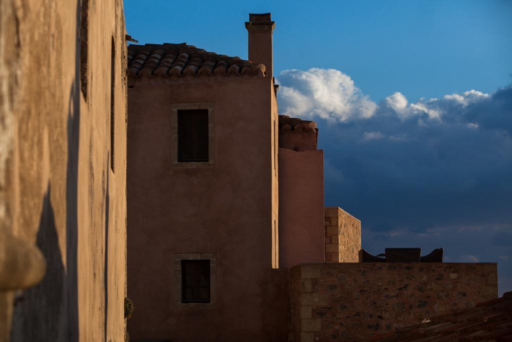 House In The Castle Apartman Monemvasziá Kültér fotó